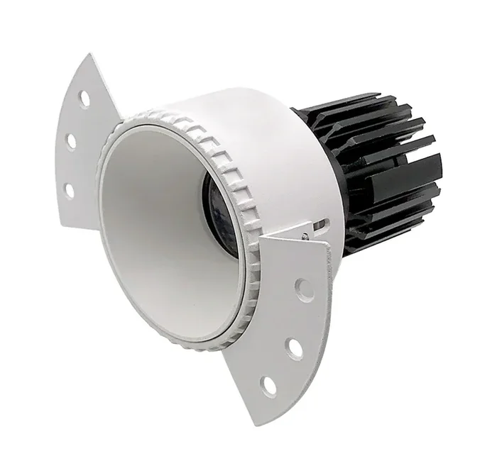 Westgate Manufacturing 4 Inch Round LED Trimless Recessed Light 10W 3000K Clear (LRD-TL-10W-30K-4R-C)