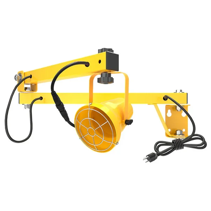 Westgate Manufacturing Loading Dock For PAR Lamps With 1 Foot WP Connector And 40 Inch Bracket (LDL-R-E26-A40)